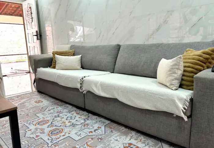 Sofá cinza linho 2,80m modular 