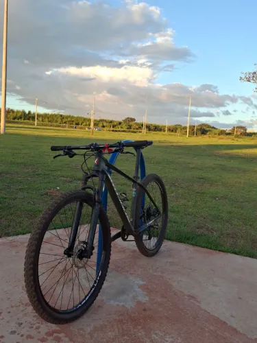 Bicicleta aro 29 first athymus 2025