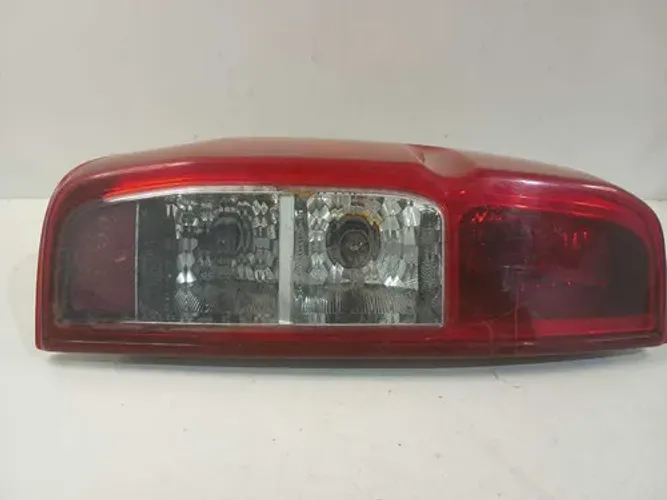 Lanterna Esquerda Frontier 2010 A 2016 Com Detalhe Esquerdo/motorista Bicolor