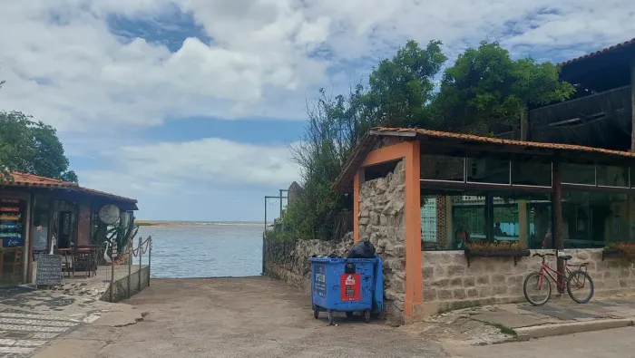 Vendo Prédio 2 Andares Com Vista Lindíssima na Barra do Jucu Vila Velha/ES