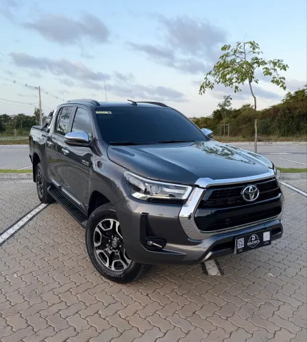 Toyota Hilux CD SRV 4X4 2.8 TDI Diesel Aut. 2025