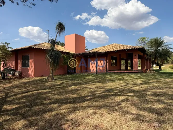 Casa de Alto Padrão para Aluguel no Condomínio Alto da Boa Vista Senador Canedo