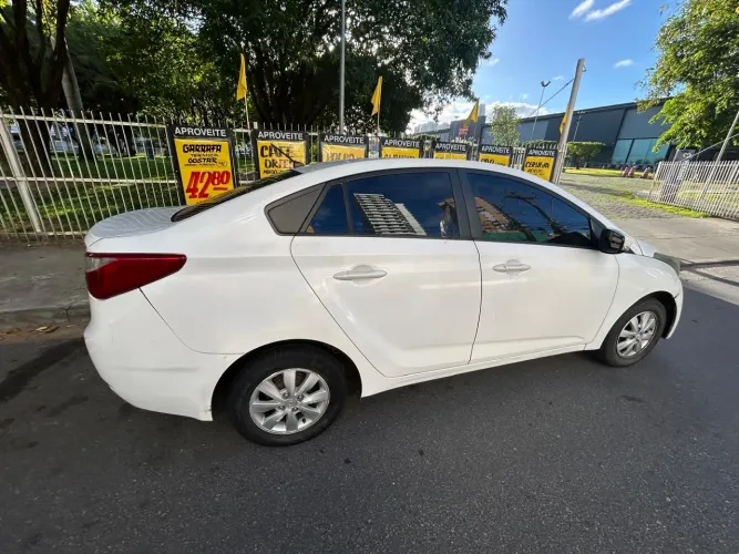 Hyundai HB20S C.plus/c.style 1.6 Flex 16V Mec.4p 2015