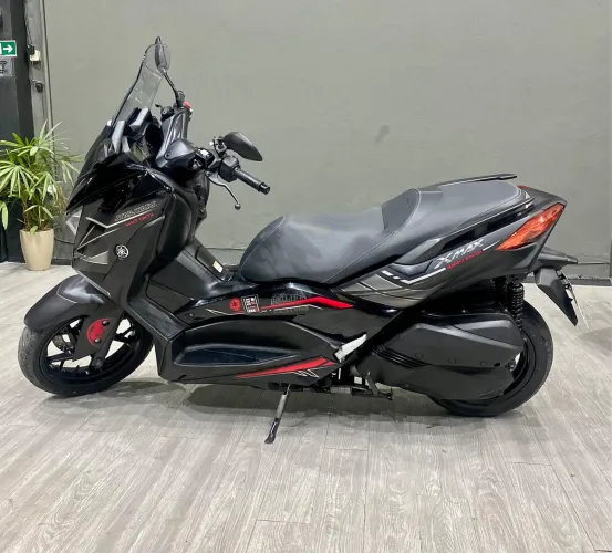 Yamaha XMAX Star Wars 2022 com 9 mil km