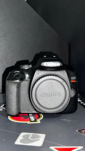 Canon T7+ SEM FUNGOS