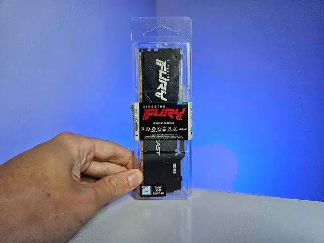 Memória RAM 8GB DDR5 4800Mhz CL38 Kingston Fury Beast RGB