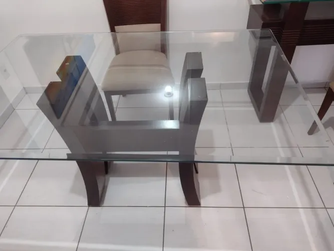 Mesa de jantar 4 lugares 