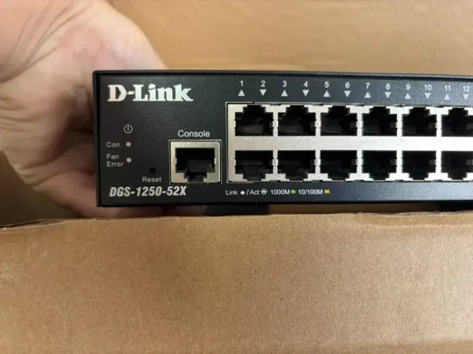 Switch D Link DGS 1250-52x 52 Portas Gerenciável
