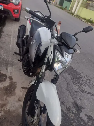 Vendo moto Fazer 250 ano 2017 