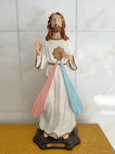 Imagem emborrachada de Jesus Misericordioso 