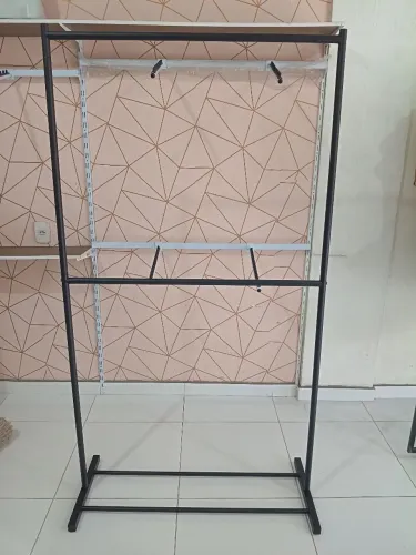 Arara de chão dupla DESMONTÁVEL
