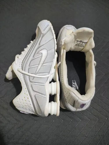 Nike shox r4 usado apenas uma vez!