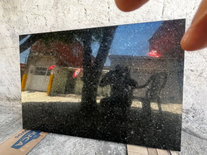 vendo uma mesa de granito no ponto de colocar o pé nova
