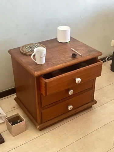 Mesa de cabeceira