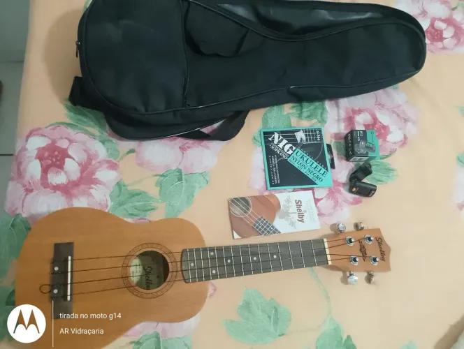 Ukulele ( troco por violão)