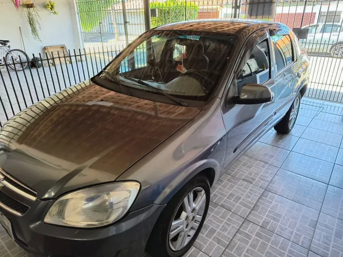 Chevrolet Prisma Sed. Maxx/ LT 1.4 8V Econof. 4P 2012