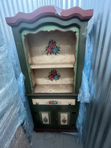 Armário antigo campesino