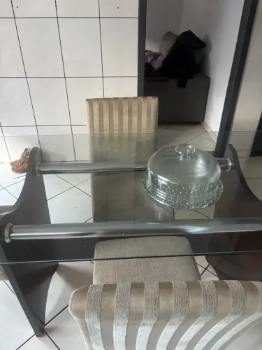 Mesa de jantar 6 cadeiras