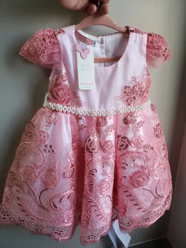 Vestido de festa para bebê nunca usado