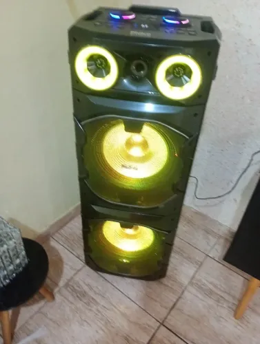 Caixa de som Philco extreme semi nova