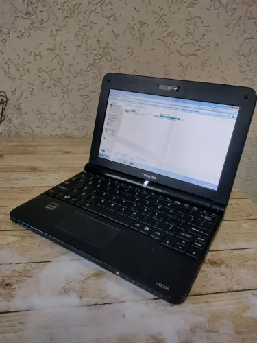 Netbook Toshiba Atom Dua Core