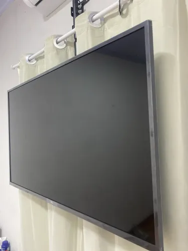 Televisão LG Smart com IA 43 polegadas