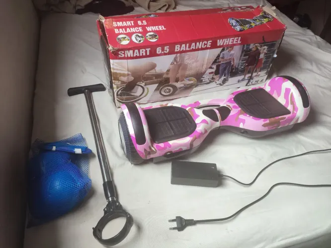 Hoverboard semi novo 7 meses de uso ainda está na garantia