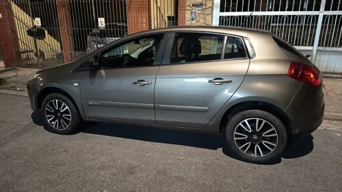 Fiat Bravo Essence 1.8 Flex 16V 5P 2012