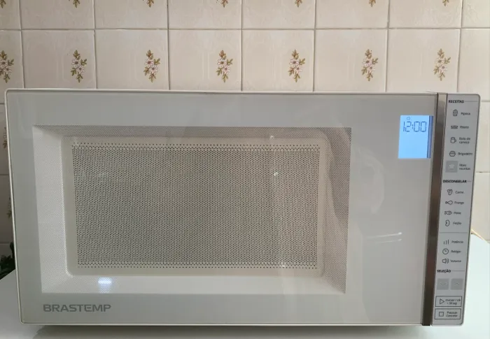 Microondas Brastemp branco