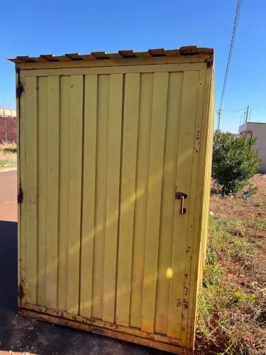 Container