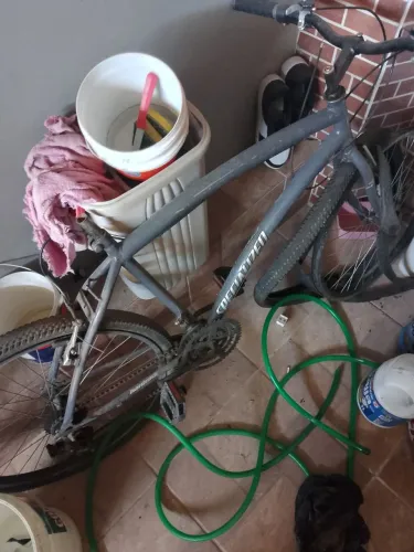 1 bike e 1 bike normal