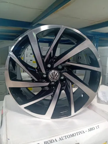 Rodas Polo Highline aro 18 5x100 + 225/40R18 Aptany RA301 - R$ 5.690,00