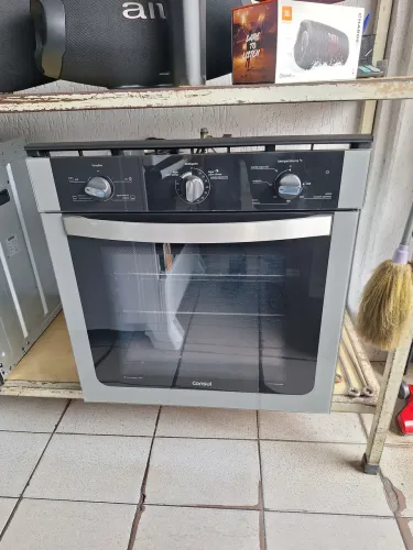 Forno de embutir Consul 84L
