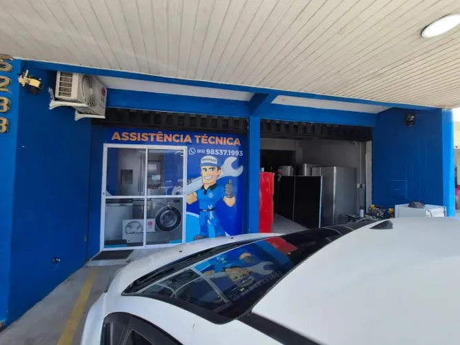 Prédio Comercial na Av. Whashington Soares no Cambeba