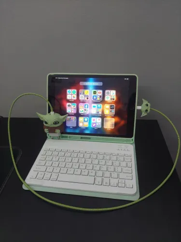 iPad 9a Geração + Teclado Retroiluminado + Capa Magnética