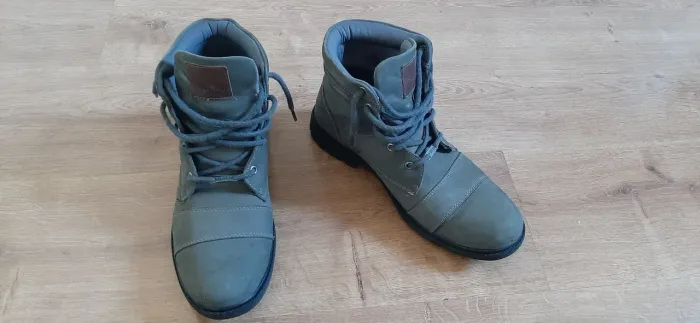 Bota masculina n°40 Mr. Kistch CINZA.