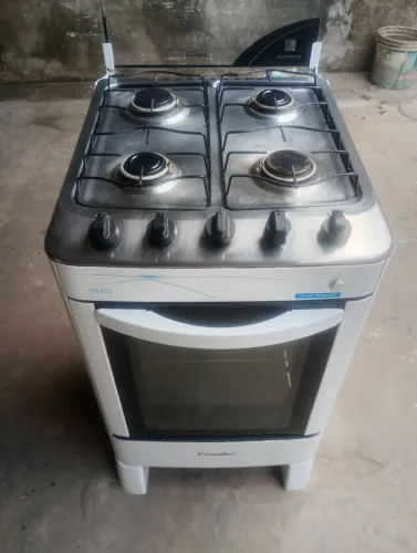 Fogão usado 4 bocas