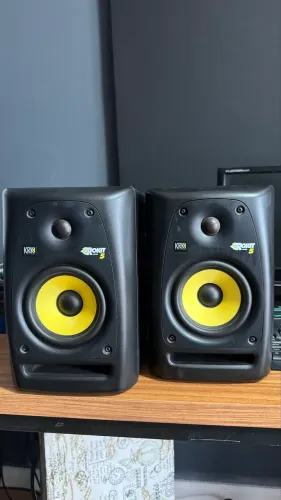 Par de monitor KRK Rokit 5