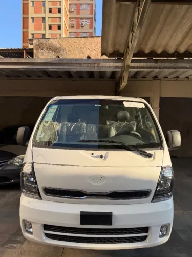 Kia Motors Bongo K-2500 2.5 4X4 TB Diesel 2026