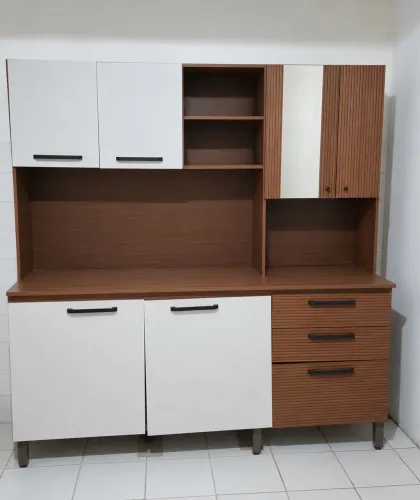 Armário seminovo