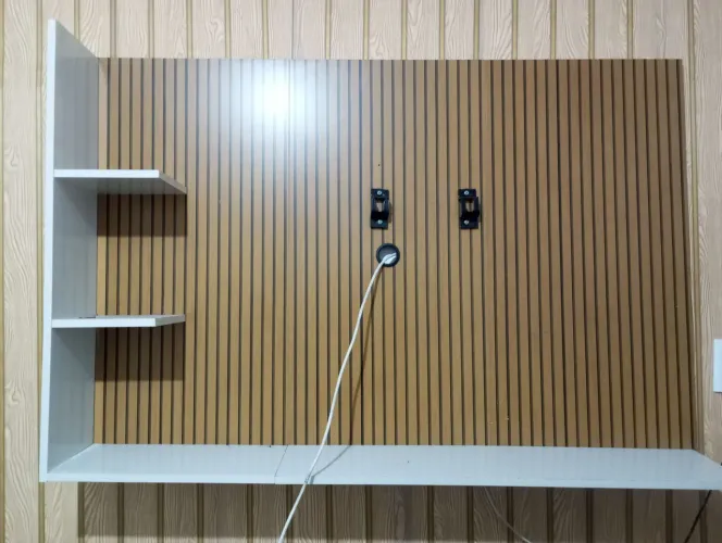 Vendo painel de TV semi novo não faço entrega