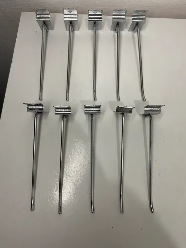 Kit com 10 Ganchos para Painel Canaletado - Novo!