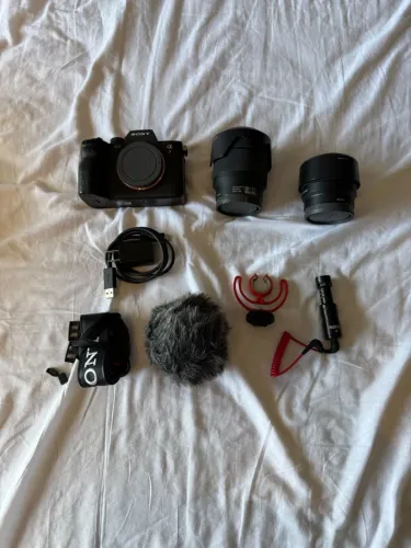 Sony a7 4
