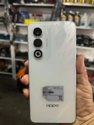 Smartphone OPPO A5 256GB 8GB RAM 5G IP65 Branco