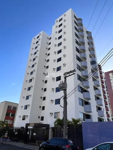 Apartamento para aluguel no Bairro Grageru - sendo 2/4, sala, varanda, wc social, cozinha,