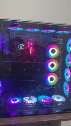 PC gabinete gamer rtx 50 70 ti 64 gb ram i9 14900kf highend
