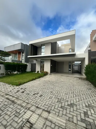 Tenho duplex todo mobiliado para locação no condomínio terras Alphaville Campina Grande 
