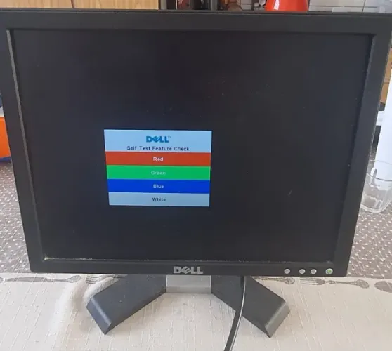 vende-se 2 monitores ou 1 de cada