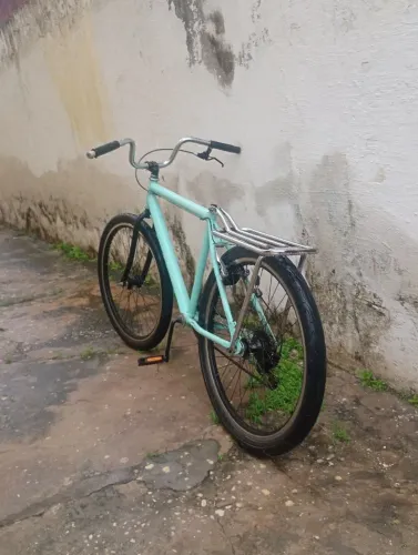 Bike a venda , 2 vmax, 1 kenda flame e um praieiro, sem defeito 