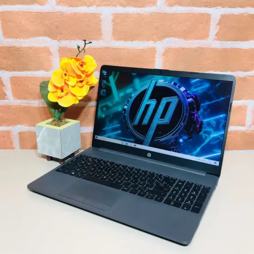 Notebook HP i5 de 12ª Geração/ Ram 8GB/ Ssd 256GB/ Placa Intel Graphics 4GB